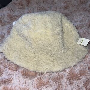 American Eagle Outfitters Cream Fuzzy Bucket Hat